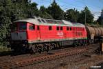 232 908-4 mußte mit einen tanker warten auf weiterfahrt,im bf-harburg,22.07.14