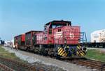 Am 23 Mrz 1998 rangiert Bentheimer Eisenbahn D24 mit ein KLV in Coevorden-Heege.