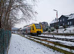 Der VT 502 (95 80 1648 102-9 D-HEB / 95 80 1648 602-8 D-HEB) ein Alstom Coradia LINT 41 der neuen Generation / neue Kopfform der HLB (Hessische Landesbahn GmbH) erreicht am 17.01.2021, als RB 96