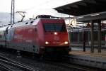 101 109-7 mit IC 2217 von Stralsund Hbf nach Stuttgart Hbf bei der Einfahrt im Rostocker Hbf.12.01.2014