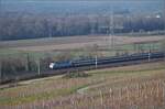 Ende einer Ära. 

101 057 mit dem letzten EC 7 nach Basel. Schliengen, Dezember 2025.