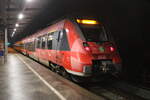 442 355 als S1(Rostock-Warnemünde)am Morgen des 16.01.2026 im Haltepunkt Rostock-Holbeinplatz.