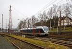 Der ET 22 2102  Kreuztal  (94 80 0426 101-2 D-ABRN / 94 80 0826 101-8 D-ABRN), ex ET 22 002, ein 2-teiliger Stadler FLIRT der Abellio Rail NRW fährt am 15.01.2022 als RB 91  Ruhr-Sieg-Bahn 