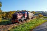   Die V 26.3 (Lok 3) der Westerwaldbahn (WEBA) eine Jung R 30 B, am 27.10.2015 mit einem kurzen Güterzug auf dem Weg von Weitefeld, via Bindweide, nach Scheuerfeld/Sieg, hier fährt sie nun