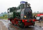 Auch alte Schtze gab es auf der  InnoTrans 2014 in Berlin..... Die B-Kuppler Dampflok ex Nr. 2  EMMA  Aktien-Zuckerfabrik Rethen a. d. Leine, heute Eigentum von Hermann Wiebe (Firmeninhaber H.F. Wiebe), fhrt fr Fhrerstandsmitfahrten am 26.09.2014 auf der InnoTrans 2014 in Berlin. 

Die Lok wurde 1925 von der Hannoversche Maschinenbau-Actiengesellschaft, vorm. Georg Egestorff, besser bekannt unter dem Namen HANOMAG, unter der Fabriknummer 9445 fr die Aktien-Zuckerfabrik Rethen a. d. Leine gebaut. Nachweisbare Unterhaltung der Lok war laut Betriebsbuch bis 1969. Im Jahr 2008 wurde sie von Herrn Wiebe erworben und nach ber 40-jhriger Abstellzeit wieder in Betrieb genommen werden. 

Technische Daten: 
Spurweite: 1.435 mm 
Achsfolge: B 
Lnge ber Puffer: 8.231 mm 
Dienstgewicht: 30.000 kg 
Leistung: ca. 200 PS 
Hchstgeschwindigkeit: 45 km/h
