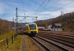 Der VT 205 Abp (95 80 0640 105-2 D-HEB), in Alstom Coradia LINT 27 der HLB (Hessische Landesbahn) erreicht am 12.04.2022, als RB 90  Westerwald-Sieg-Bahn  (Siegen - Betzdorf/Sieg - Au/Sieg -