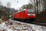 Die 146 001-3 (91 80 6146 001-3 D-DB) der DB Regio NRW erreicht am 10 Januar 2025, mit dem RE 9 (rsx - Rhein-Sieg-Express) Aachen - Kln - Siegen, den Bahnhof Kirchen/Sieg.