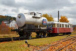 Bei einer der beiden Rollbockgruben (Umspuranlage) der meterspurigen Museumsbahn Alp-Bähnle Amstetten-Oppingen (ex WEG Württembergische Eisenbahn Gesellschaft, Bahnstrecke Amstetten-