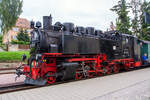 Die 99 1789-9 (ex DR 099 753-6, ex DR 99 789) der Lößnitzgrundbahn am 27.08.2013 im Bahnhof Moritzburg.