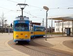 
Der Triebwagen 508 der Thringerwaldbahn und Straenbahn Gotha GmbH (TWSB), ein Duewag-Gelenkwagen vom Typ GT8-NF, fhrt am 30.04.2016 von der Station Hauptbahnhof Gotha, als Linie 4 „Waldbahn“ los in Richtung Tabarz. 

Der Triebwagen mit niederflurigem Mittelteil wurde 2011 gebraucht von der Straenbahn Mannheim bernommen. Es ist ein Umbau (1991/92) aus einem  Duewag GT6 der Baujahre 1961–64. 

Im Vorfeld des Umbaus von 23 Dwag GT6 zu GT8-NF wurden zur Gewinnung von Drehgestellen und Drehkranzbrcken 5 Dwag GT6 aus Ludwigshafen und 18 Dwag GT6 aus Mannheim verschrottet. Anschlieend wurden in der ZWM (Zentralwerkstatt fr Verkehrsmittel Mannheim GmbH) die GT6 mit von der Firma DUEWAG erstellten Niederflurmittelteilen zu GT8-NF erweitert, neu lackiert und der Innenraum modernisiert.