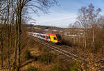 Der 5-teilige Stadler Flirt 429 543 / 429 043 der HLB (Hessischen Landesbahn) fährt am 23.02.2021, als RE 99  Main-Sieg-Express  (Frankfurt  - Gießen - Siegen),  über den Rudersdorfer