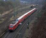 RE 9 (Rhein-Sieg-Express) Siegen - Kln - Aachen am 16.01.2010 kurz hinter den Bahnhof Betzdorf.