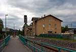 Empfangsgebäude vom Bahnhof Pockau-Lengefel am 26 August 2013 von der Durchgangsgleisseite der Strecke Reitzenhain–Flöha (KBS 519).