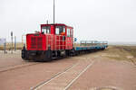 Die DB 399 108-0 (98 80 3399 108-0 D-DB) der Wangerooger Inselbahn (der DB Fernverkehr AG bzw.