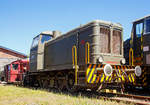 Die Deutz 56341 - eine DEUTZ  V6M 436 R Diesellokomotive, ehemals der Bundeswehr, am 06.05.2018 ausgestellt beim Erlebnisbahnhof Westerwald der Westerwälder Eisenbahnfreunde 44 508 e.