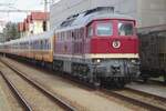 EBS 132 334 steht mit ein Retro Städte-Expresszug am 10 September 2022 in Benesov u Prahy während das Bahnhofsfest STEAM53.