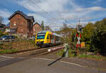 Der VT 263 (95 80 0648 163-3 D-HEB / 95 80 0648 663-2 D-HEB) ein Alstom Coradia LINT 41 der HLB (Hessische Landesbahn), fährt am 21.04.2022, als RB 93  Rothaarbahn  (Bad Berleburg - Kreuztal -