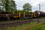 Vierachsiger Drehgestell-Flachwagen mit Doppelrungen, 37 84 4616 504-5 NL-ORME, der Gattung Smnps, Bauart 193-4, der On Rail Gesellschaft fr Eisenbahnausrstung und Zubehr mbH (Mettmann), vermietet