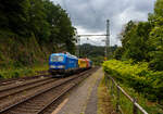 Im Sandwich zweier SIEMENS Vectron Dual Mode fährt ein Schienenprüfzug (SPZ 3), auf Prüffahrt (der Messwagen ist auf die Schiene absenkt) am 14 Juni 2024 durch Scheuerfeld/Sieg in