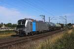 RFO 7 193 902 schlept ein Kesselwagenzug durch Venlo VIerpaardjes am 7 Augustus 2025. 