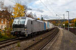 Die recht neue und ecco-rail GmbH (Wien) vermietete SIEMENS Vectron MS 6193 193 (91 80 6193 193-0 D-Rpool) der Railpool GmbH (München) fährt am 16 Oktober 2025 mit einem KLV-Zug durch