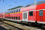 Hocheinstiegs-Dosto von DB-Regio Nordost am 20.09.2024 im Rostocker Hbf.