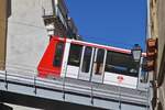 standseilbahn-und-seilbahnen/787472/bei-der-standseilbahn-f1-in-lyon Bei der Standseilbahn F1 in Lyon, hat man ebenfalls die Möglichkeit nach der Abfahrt von der Talstation das Fahrzeug zwischen den Häusern abzulichten. 09.22