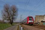 CFL 2216, hat vor kurzem den Bahnhof von Mersch verlassen, fährt hier an unserer Fotostelle an uns vorbei, er bedient als RB die Strecke Diekirch Luxemburg.