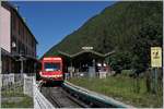 Der SNCF Z 850 N° 56 (94 87 0001 862-5 F-SNCF) verlässt Vallorcine als TER 18922 mit dem Ziel St-Gervais Les Bains Le Fayet.