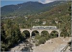 Kurz vor der Station von Malesco führt ein wunderschönes Viadukt über den Melezzo Zufluss Loana.