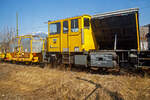 Ein ehemaliger SBB Baudiensttraktor vom Typ Tm III (Autocarrelli con gru Tm III) IT-RFI 151094-5 der Italienischen Firma Recuperi srl., ex SBB Tm III 9509 (Ausführung mit Ladebühne und Kran)