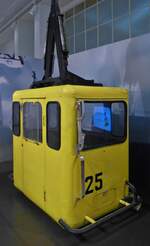 Seilbahnkabine der Zwölfhorn-Seilbahn, 1957, die Zweiseil-Umlaufbahn führte von Sankt Gilgen am Wolfgangsee auf das 1522 hohe Zwölfhorn und war bis 2017 in Betrieb,, ausgestellt im Technik Museum Wien. 04.06.2023