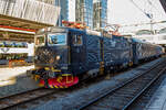 Die SJ Rc6 1421 (S-SJ 91 74 106 1421-3), der schwedische Staatsbahnen Statens Järnvägar, hat am 22.03.2019 mit einem Regionalverkehr Stockholm Central erreicht.