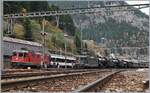 Re 4/4 II mit dem Gotthard Panorama Express und die Re 4/4 II 11161 als Vorspann für die beiden C 5/6 2978 und 2969 in Göschenen.