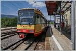 In Orbe wartet der  Karlsruher  Triebwagen Be 4/8 N� 3 (94800 450 003-9 D-TVYS) auf die Abfahrt nach Chavornay.