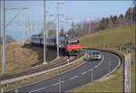 Messzug mit Re 460 014 'Val de Trient' auf dem Weg nach Bern. Riedburg, Januar 2026.