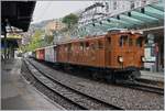 50 Jahre Blonay Chamby - MEGA BERNINA FESTIVAL -  Bündner Tag im Saaneland : Abfahrbereit seht der Extrazug nach Gstaad in Montreux.