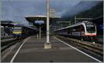 In Interlaken warten der Zentralbahn 150 102-8 nach Luzern und der BOB ABeh nach Lauterbrunnen auf die Abfahrt. 

8. Aug. 2024