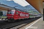 Leider mit Gegenlicht: am 23 September 2010 steht SOB 456 094 mit der VorAlpenExpress nach Romanshorn in Arth-Goldau.