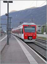 Der TMR Region Alps RABe 525 038 erreicht als Regionalzug von Le Châble kommend sein Ziel Martigny. 

30. Oktober 2024