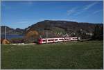 Kurz nach Les Charbonnières ist der TRAVY Regionalzug 6019 auf dem Weg nach Le Brassus.