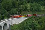 Festival Suisse de la vapeur (Schweizer Dampffestival 2025) - Der RhB Bernina Bahn ABe 4/4 N° 35 der Blonay Chamby Bahn ist bei Vers chez Robert mit dem Festival Extrazug Chaulin - Vevey