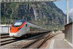 Der SBB RABe 501 017 (UIC 93 85 0501 017-4 CH-SBB) ist in Lavorgo abgestellt. 

13. Sept. 2020