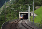 RABe 526 108/208 auf der Intschireussbrücke.