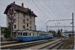 Der MOB ABDe 8/8 4002 VAUD verl�sst als Regionalzug den Bahnhof von Chernex. Der Regionalzugeinsatz in Hauptverkehrszeiten war das letzte Einsatzgebiet dieser formsch�nen Triebwagen, welche die MOB als eiserne Reserve noch bis zum  F�tes des Vignerons 2018  in Betrieb hatte. Wohl nicht nur zu meiner Freude bleiben die ABDe 8/8 noch ein gutes Jahr l�nger im (gelegentlichen) Einsatz.   

4. Oktober 2019