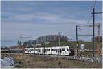 Gestern fotografiert und heute schon historisch: Der TPF Regionalzug S50 14823, bestehend aus dem führenden Be 2/4 103, einem B und dem schiebenden ABe 2/4 103 kurz nach der Abfahrt in Chatel