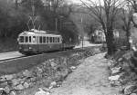 WB: Im Spätherbst 1986 kam es in Niederdorf zu einer einmaligen Aufnahme des BDe 4/4 2 (1953) mit zwei offenen Güterwagen.