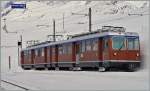 Der Bhe 4/8 3041 der Gornergratbahn (GGB) wartet auf der Station Riffelberg (2585 müM) auf die Weiterfahrt.27. Feb. 2014