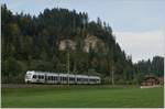 Bei Dürrenbach ist der BLS  Lötschberger  RABe 535 134  Kambly auf der Fahrt nach Luzern und hat vor wenigen Minuten Trubschachen verlassen.