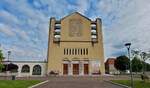 venetien/885686/der-votivtempel-die-kirche-des-unbefleckten Der Votivtempel, die Kirche des Unbefleckten Herzens Mariens, steht nahe dem Hauptbahnhof von Verona Porta Nuovo. 05.2025